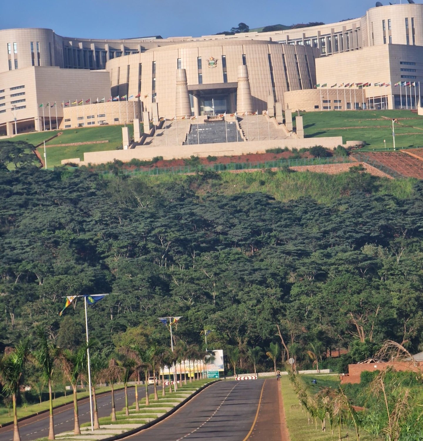 ZIMBABWE’S POLITICAL RULEBOOK REWRITTEN AS MNANGAGWA SIGNS CONTROVERSIAL CAB3 INTO LAW